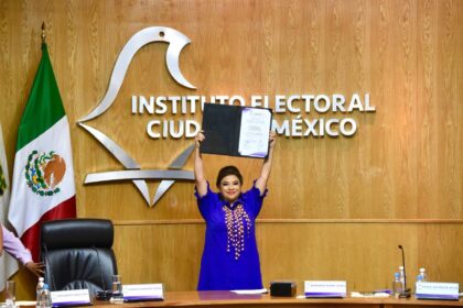 clara-brugada-recibe-constancia-ganadora-en-elecciones-de-la-cdmx