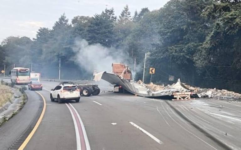 reportan-carriles-cerrados-por-accidente-en-la-mexico-toluca