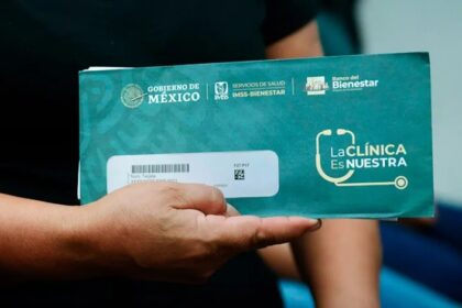 inicia-entrega-de-tarjetas-para-la-clinica-es-nuestra